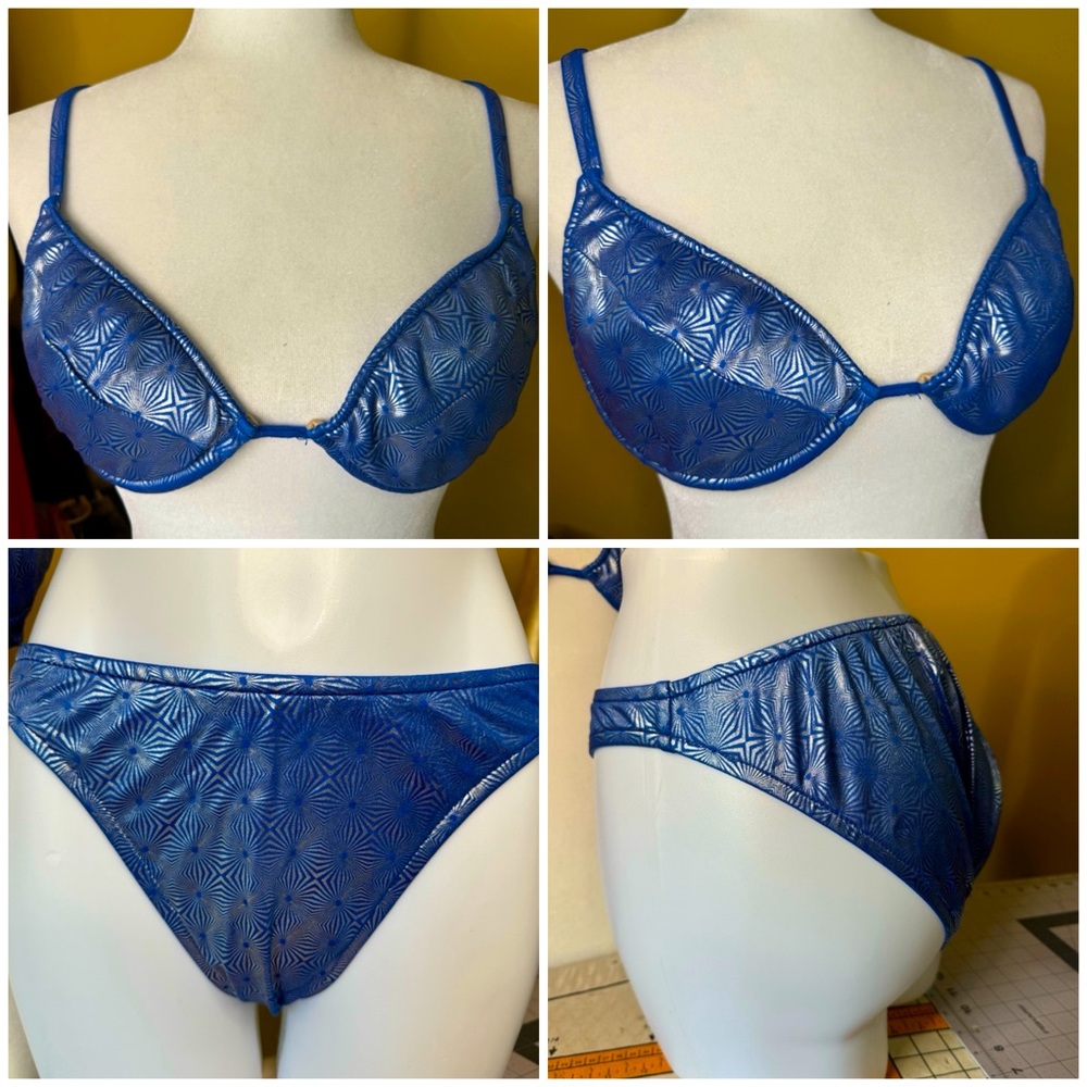 Vtg 90s Y2K Shiny Foiled Bikini Swimsuit High Cut Leg Bottom & Underwire Top